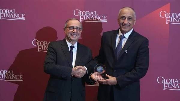 طارق_عامر_يحصل_على_جوائز_عالمية_في_ولايته_الأولى_للمركزي