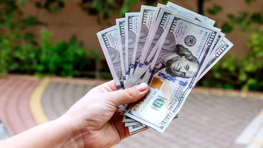 تراجع سعر الدولار أمام الجنيه المصري نهاية تعاملات اليوم الاثنين 2-3-2026