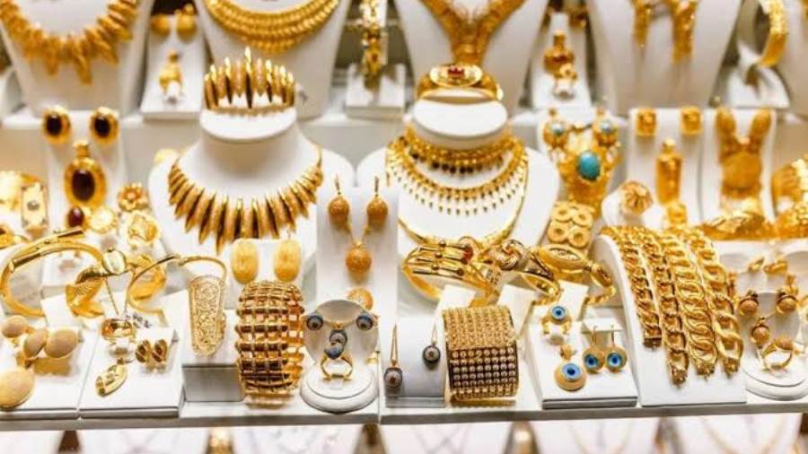 سعر الذهب بداية تعاملات اليوم الثلاثاء 8-9-2026