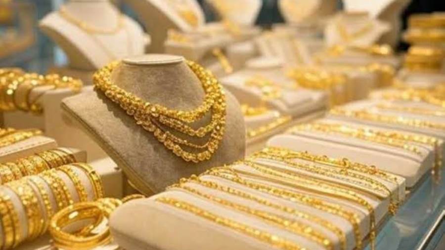 سعر الذهب بداية تعاملات اليوم الثلاثاء 15-9-2026