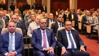 وزير العمل يفتتح ندوة توعوية  بشأن قانون العمل الجديد