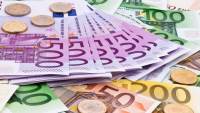 سعر اليورو الأوروبي بداية تعاملات اليوم الاثنين 8-6-2026