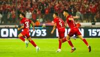 الأهلي يهزم الزمالك بثنائية محمد هاني وبقرار في القمة 133  