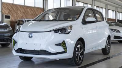  تصنيع أول 100 سيارة كهربائية مصرية بمكون محلي 60%