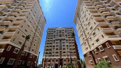وزير الإسكان: بدء تسليم الوحدات السكنية لحاجزيها بالتجمع العمراني "صواري" بالإسكندرية