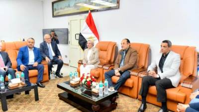 وزيرا قطاع الأعمال والبيئة يعقدان لقاء موسعا مع محافظ السويس ونواب البرلمان