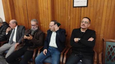 بالصور .. فنانون يواسون لمياء زايد في عزاء زوجها بالحامدية الشاذلية 