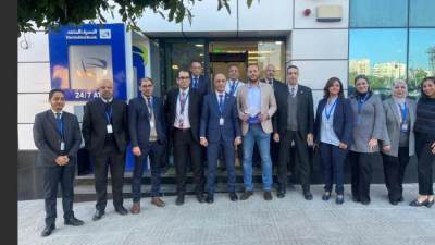 الساعة الذهبية من المصرف المتحد تهدى صاحب أول معاملة بنكية في 2025 شهادة المليونير هدية