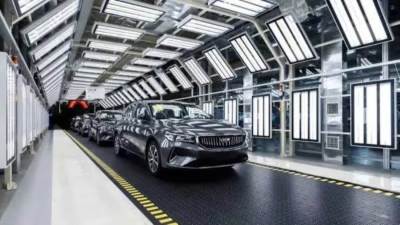 افتتاح مصنع "جيلي" في مصر لتغطية الطلب المحلي وتصدير 30 ألف سيارة للخارج