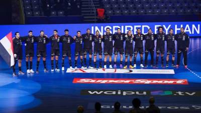 وزير الرياضة يدعم منتخب اليد.. ويهنئه علي الفوز علي الأرجنتين.. ويتابع آخر استعدادته للبحرين