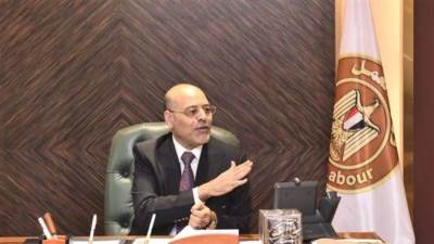 وزير العمل : السبت المُقبل إجازة للعاملين بالقطاع الخاص بمناسبة ذكرى ثورة 25 يناير وعيد الشرطة