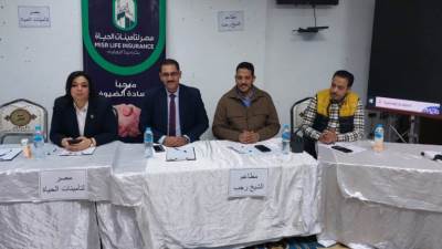 وزارة العمل تنظم ملتقي توظيفي وتثقيفي لخريجي برنامج التدريب المهني «مهنتك مستقبلك» بسوهاج