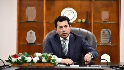 وزير الرياضة لمنتخب اليد: ننتظر منكم ملحمة تاريخية أمام فرنسا .. ثقتنا فيكم كبيرة 