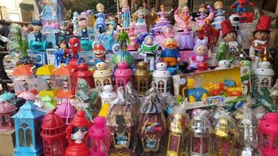 أسعار فوانيس رمضان 2025 ..تبدأ من 10 جنيهات وحتى 3000 جنيها