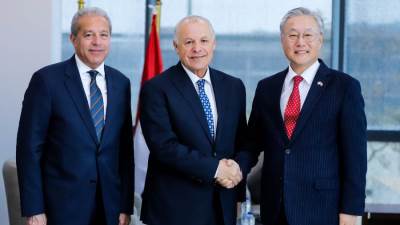 رئيس اتحاد الكرة يلتقي سفير كوريا الجنوبية 