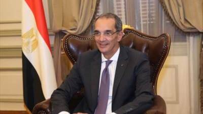 وزير الاتصالات: نحرص على توسيع قاعدة الكوادر المدربة وبناء الخبرات فى مجالات تكنولوجيا المعلومات 
