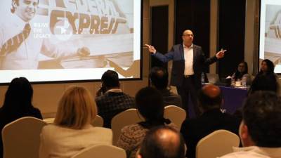 فيديكس تدعم قطاع الرعاية الصحية في الإمارات بحلول لوجستية واستراتيجية