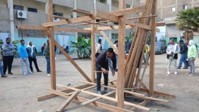 وزارة العمل تواصل اختبارات المرشحين المتقدمين للعمل في الإمارات (صور)