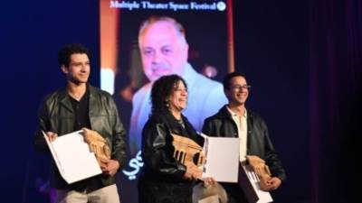 بالصور .. تكريم عصام عمر وطه دسوقي وسما ابراهيم بختام مهرجان الفضاءات المسرحية