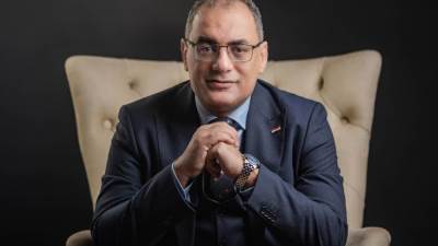 الدكتور محمد فتحي يكتب ثورة معرفية في عالم المال.. البنوك الذكية تغيّر كل شيء