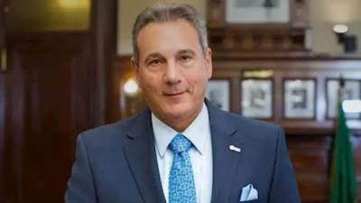 البنك الأهلي المصري يوقف إصدار الشهادات البلاتينية السنوية ويخفض عائد الثلاثية