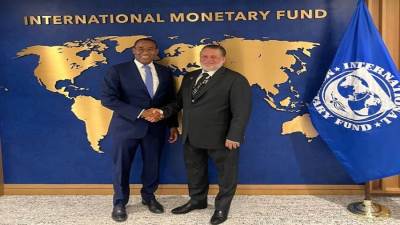 محافظ البنك المركزي يلتقي نائب المدير العام لصندوق النقد الدولي