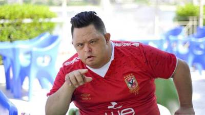   وفاة «أمح الدولي» أشهر مشجع أهلاوي