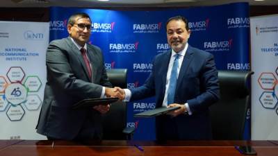 تعاون استراتيجي بين "القومي للاتصالات" و"أبوظبي الأول" لتأهيل كوادر مصرفية رقمية