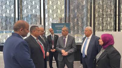 رئيس البنك الزراعي يتفقد الأعمال النهائية بمقر البنك بالعاصمة الإدارية