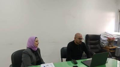 وزير العمل يعلن بدء اختبارات المتقدمين للعمل في مهنة الخياطة والتفصيل بالأردن 