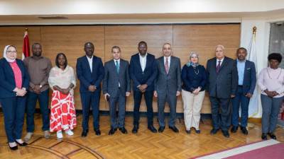 رئيس البنك الزراعي يستقبل وفدا من جمهورية أنجولا للاستفادة من خبرات البنك في التمويل الزراعي