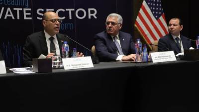 وزير العمل يفتتح ورشة عمل للتوعية بقانون العمل الجديد