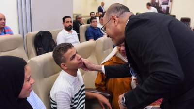 وزير العمل يُسلم عقود جديدة لذوي الهمم بالقاهرة لدمجهم في سوق العمل 