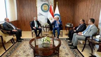  وزير البترول يبحث مع شركة شلمبرجير سبل دعم أنشطة الاستكشاف والإنتاج وتعزيز الشراكة التقنية