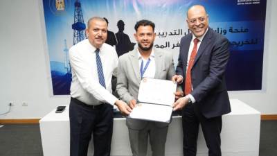 وزير العمل: نستهدف تدريب 600 مُتدرب في مجالات الخدمات البترولية