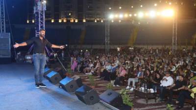 بالصور .. خالد سليم يشعل ختام المهرجان الصيفي للأوبرا بأجمل أغنياته واحتفاء كبير للجمهور به بعد غياب كبير 