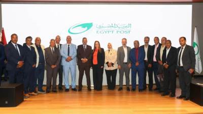 داليا الباز: العاملون هم الثروة الحقيقية لهيئة البريد