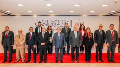 محافظ البنك المركزي ووزير التعليم العالي يوقعان بروتوكولي تعاون لتوفير منح جامعية للطلاب المتفوقين غير القادرين  