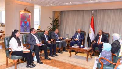 وزير العمل يستقبل وفدًا من مجموعة البنك الدولي لبحث تفعيل التعاون في المجالات المشتركة 