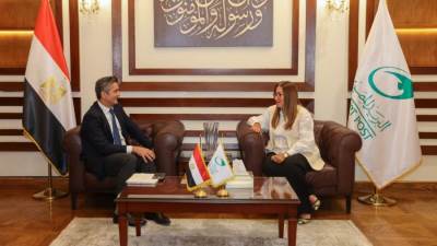 داليا الباز تلتقي الرئيس الإقليمي لشركة "Visa Inc" لبحث سبل التعاون بينهما 