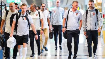 بعثة الأهلي تغادر القاهرة إلى الإمارات استعدادا للسوبر المصري