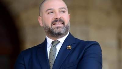 أحمد دياب يهنئ الأهلي بلقب السوبر ويشيد بالروح القتالية للزمالك في قمة أبوظبي