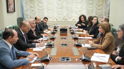 وزير العمل ووفد البنك الدولي يبحثان التعاون لتنفيذ الاستراتيجية الوطنية للتشغيل وتطوير سوق العمل 