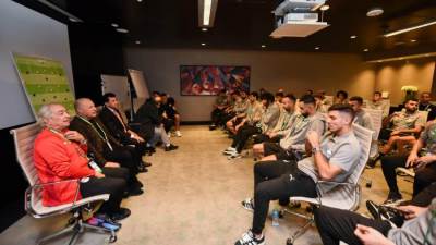 وزير الرياضة وأبوريدة يُحفزان منتخب مصر المُشارك في كأس العرب قبل مواجهة الكويت