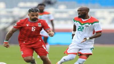 أمم أفريقيا 2025.. بوركينا فاسو تخطف فوزا مثيرا من غينيا الاستوائية بصفارة مصرية