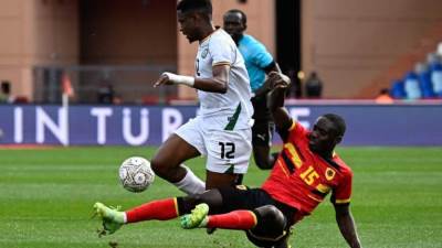 أمم أفريقيا 2025.. أنجولا يتعادل مع زيمبابوي 1-1 في مجموعة مصر 