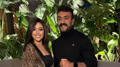 بالصور .. أحمد العوضي يشوق الجمهور لمسلسله " علي كلاي " مع رحمة محسن 