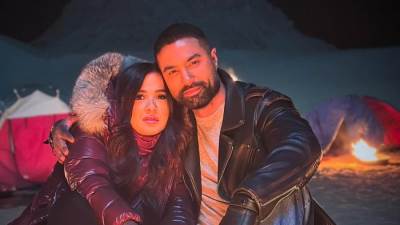 كريم فهمي يحتفل بعيد ميلاد ياسمين عبد العزيز معلقا : طفلة وتعباني 