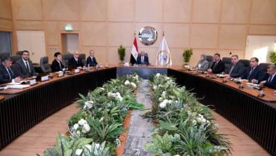 وزير الصناعة يبحث مع «تويوتا» التوسع في تصنيع السيارات بمصر