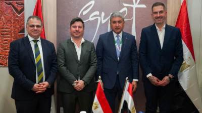 وزير السياحة: 450% نمو في حركة الطيران العارض للعلمين والساحل الشمالي خلال 2025